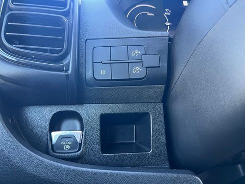 Used 2025 RAM ProMaster 3500 FWD image 18