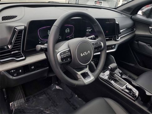 Used 2025 Kia Sportage X-Line w/ Premium Package image 17