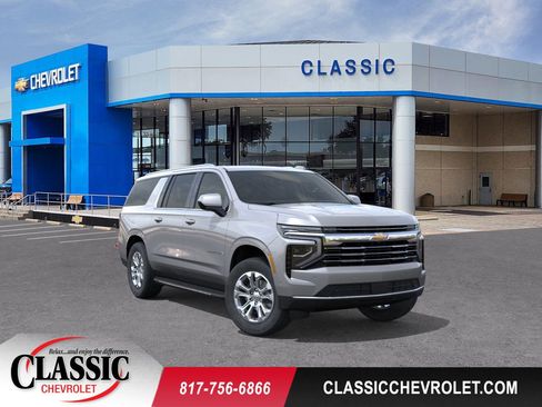 New 2026 Chevrolet Suburban LT image 1