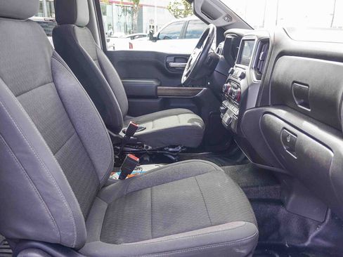 Used 2021 Chevrolet Silverado 1500 LT w/ Z71 Off-Road Package AWD/4WD image 18