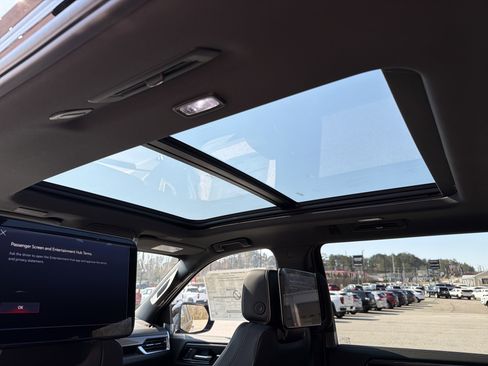 New 2026 GMC Yukon XL Elevation w/ Elevation Premium Package image 29