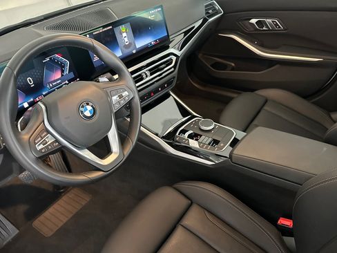 Used 2023 BMW 330i Sedan w/ Driving Assistance Package RWD image 9