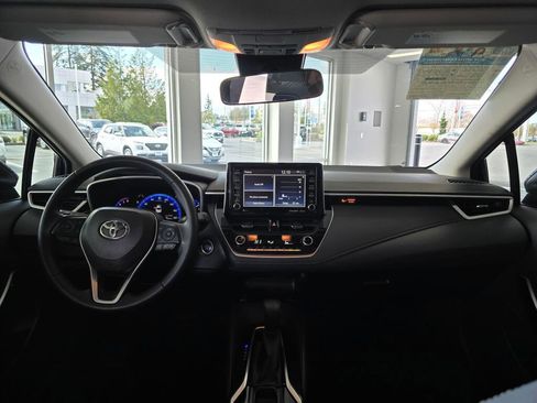 Used 2020 Toyota Corolla XLE w/ Carpet Mat Package (TMS) image 38