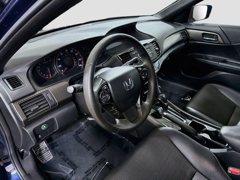 Used 2016 Honda Accord Sport image 11