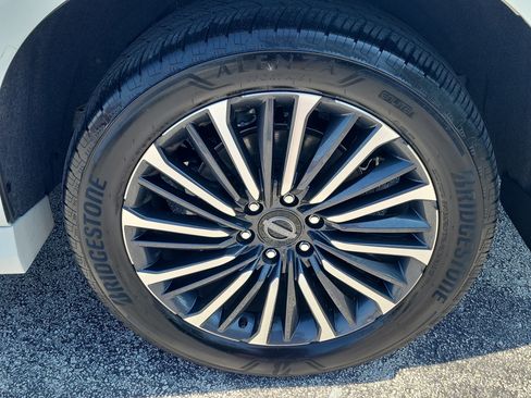 Certified 2025 Nissan Armada Platinum Reserve RWD image 10