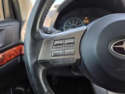 Used 2010 Subaru Outback 2.5i Limited AWD/4WD image 41