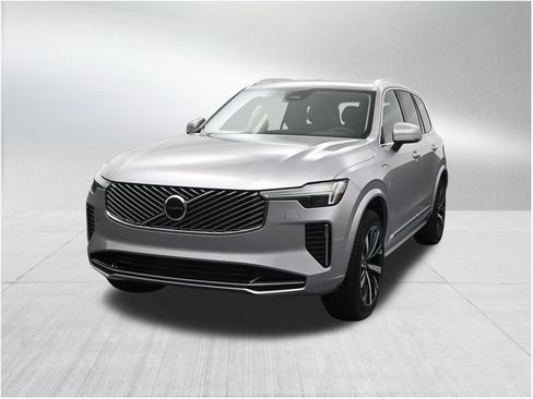 New 2026 Volvo XC90 T8 Core AWD/4WD image 8