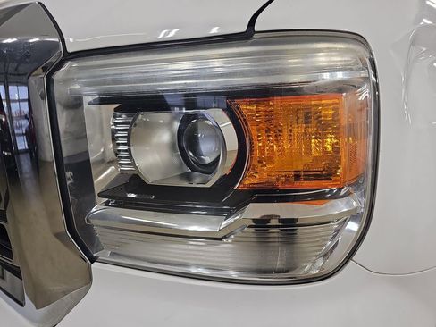 Used 2015 GMC Sierra 1500 SLE w/ SLE Value Package image 36