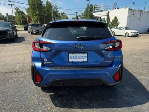 Used 2025 Subaru Crosstrek 2.5i Premium AWD/4WD image 7