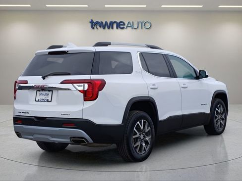 Used 2023 GMC Acadia SLE w/ Driver Convenience Package image 5