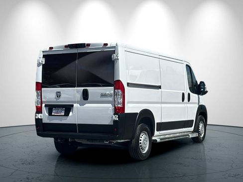 Used 2025 RAM ProMaster 2500 w/ U-Haul Equipment Group FWD image 4