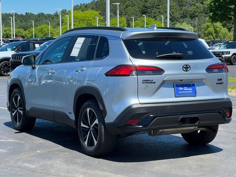 Used 2023 Toyota Corolla Cross AWD Hybrid image 36