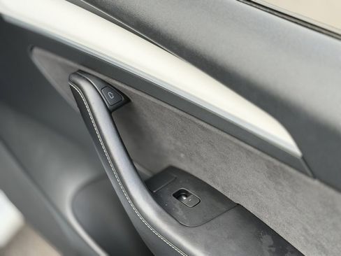 Used 2022 Tesla Model 3 Long Range image 36