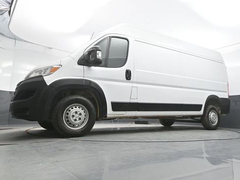 Used 2024 RAM ProMaster 2500 w/ Convenience Group FWD image 32