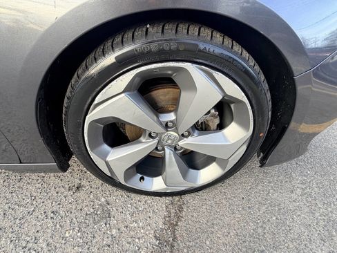 Used 2018 Honda Accord Touring image 49