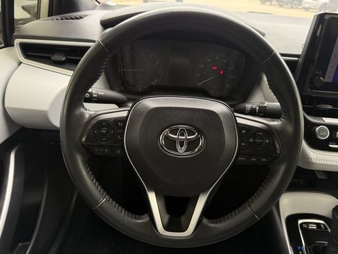 Used 2024 Toyota Corolla SE w/ SE Premium Package FWD image 13