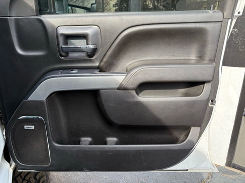 Used 2017 Chevrolet Silverado 2500 LTZ w/ LTZ Plus Package image 21