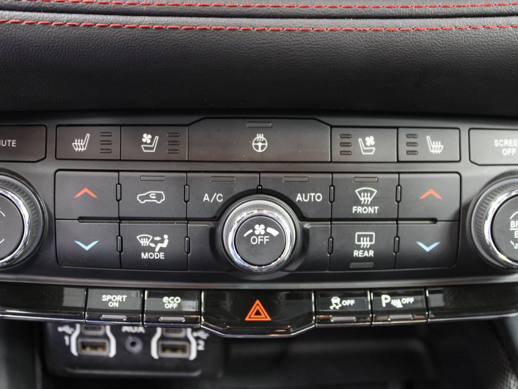 Used 2025 Dodge Durango R/T AWD/4WD image 58