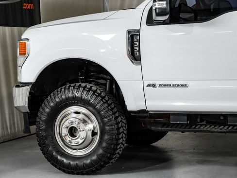 Used 2021 Ford F350 XLT w/ FX4 Off-Road Package AWD/4WD image 12