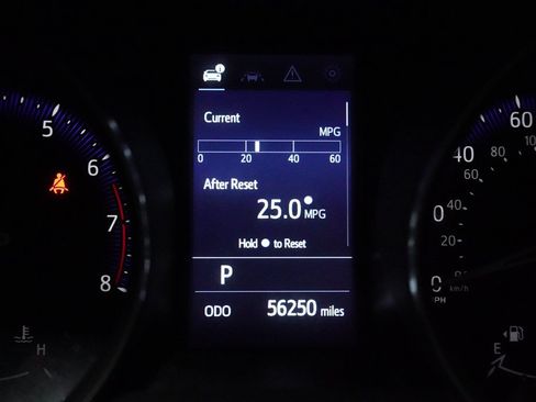 Used 2021 Toyota C-HR XLE FWD image 27