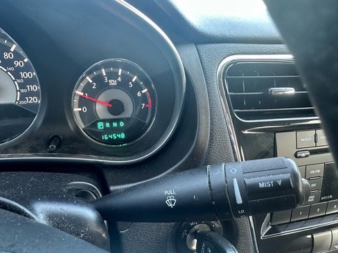 Used 2014 Chrysler 200 Touring image 19