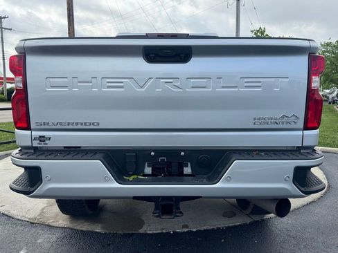 Used 2021 Chevrolet Silverado 2500 High Country w/ Z71 Off-Road Package AWD/4WD image 6