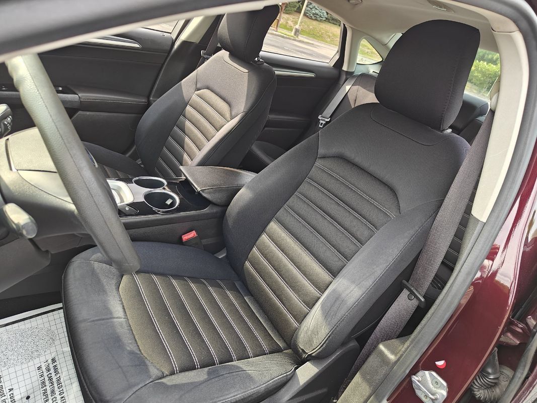 Used 2013 Ford Fusion SE FWD image 7