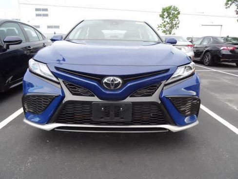 Used 2024 Toyota Camry XSE FWD image 2