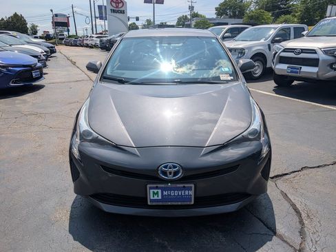 Used 2016 Toyota Prius Three FWD image 11