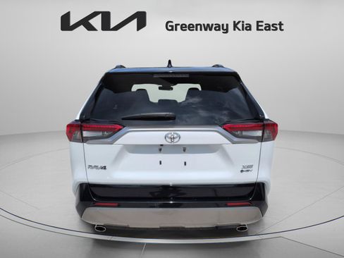 Used 2025 Toyota RAV4 XSE AWD/4WD image 7