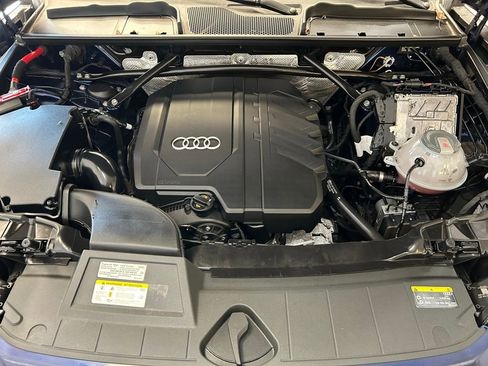 Used 2021 Audi Q5 2.0T Premium w/ Convenience Package image 8