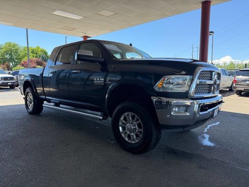 Used 2017 RAM 3500 Laramie AWD/4WD image 12