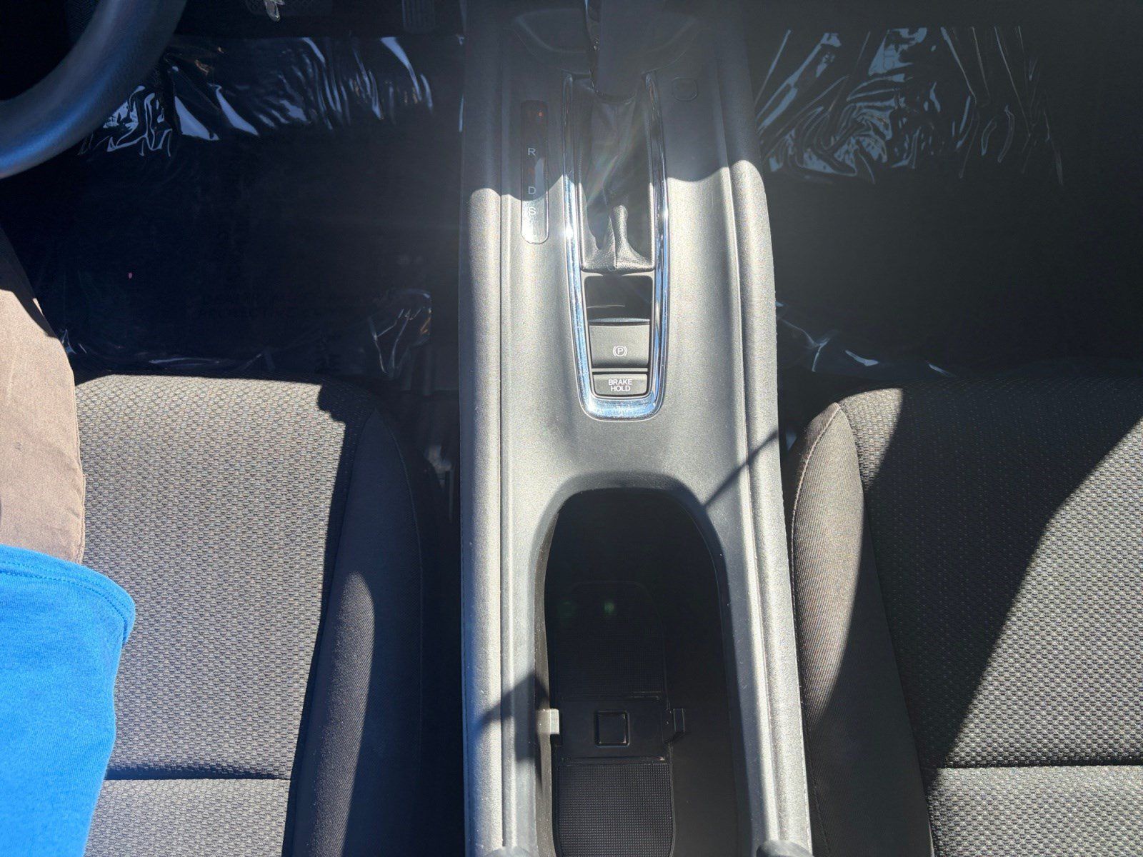 Used 2017 Honda HR-V LX image 19