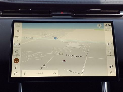 Used 2025 Land Rover Range Rover Long Wheelbase SE image 26