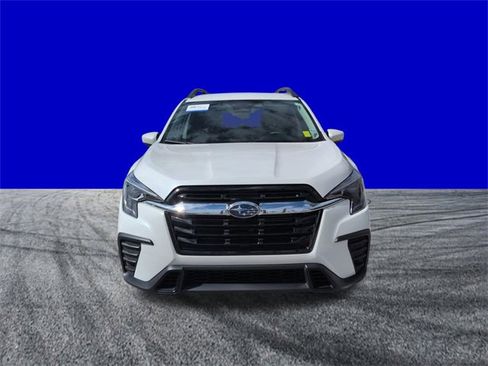 Used 2025 Subaru Ascent Premium image 9