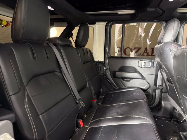 Used 2022 Jeep Wrangler Unlimited Sahara w/ Cold Weather Group AWD/4WD image 34