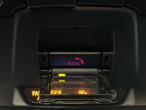 Used 2024 Toyota Corolla SE FWD image 18