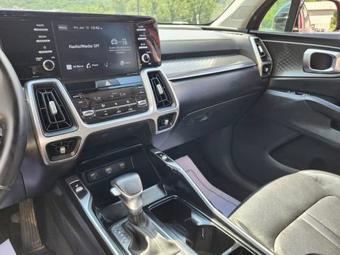 Used 2021 Kia Sorento S AWD/4WD image 22