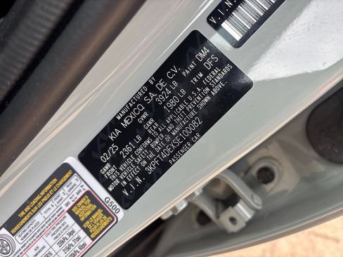 Used 2025 Kia K4 FWD image 28