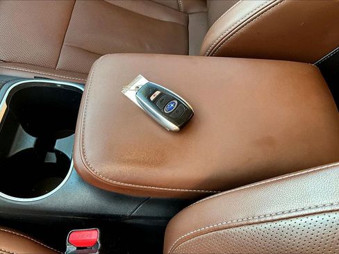 Used 2022 Subaru Outback Touring XT image 37