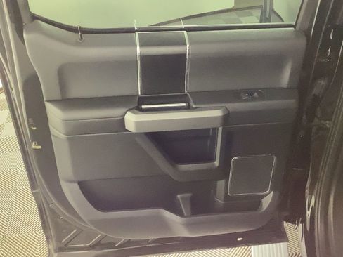 Used 2020 Ford F150 Platinum w/ Equipment Group 701A Luxury image 15