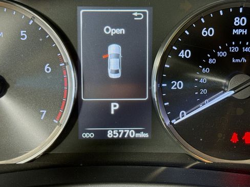 Used 2018 Lexus IS 300 w/ Comfort Package image 16