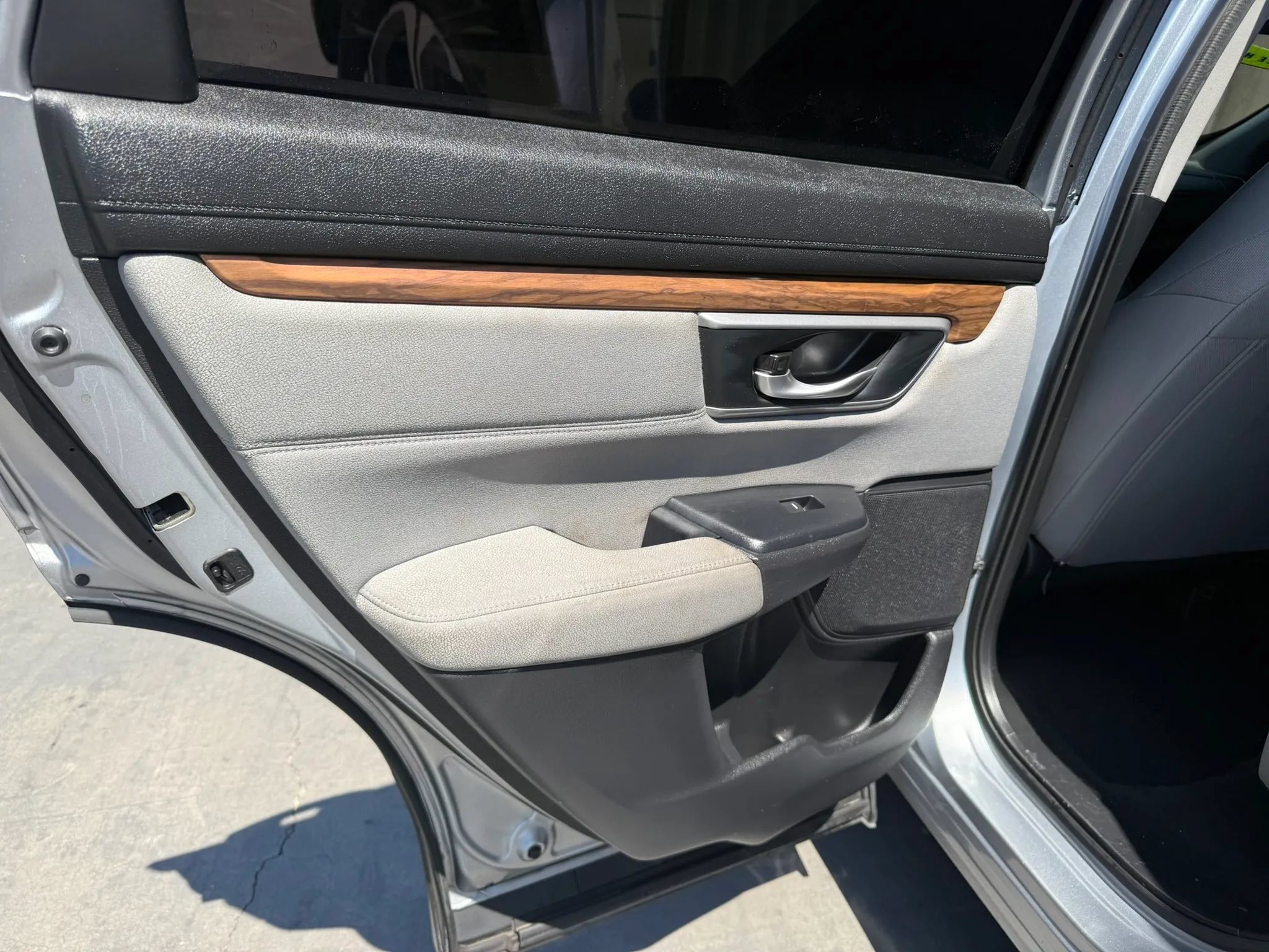 Used 2019 Honda CR-V EX image 16