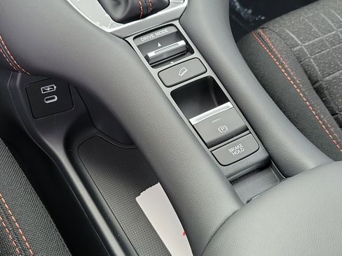 New 2026 Honda HR-V Sport image 32