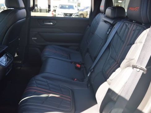 Used 2025 Nissan Armada PRO-4X AWD/4WD image 55