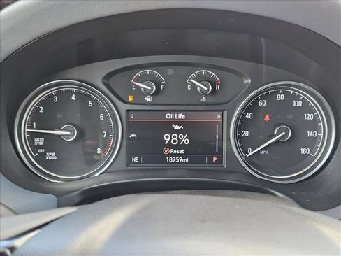 Used 2024 Buick Enclave Essence FWD image 13