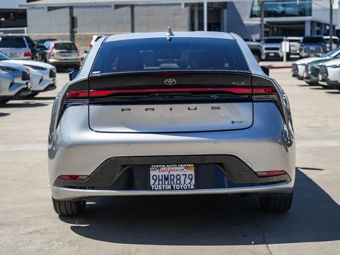 Certified 2023 Toyota Prius XLE FWD image 7
