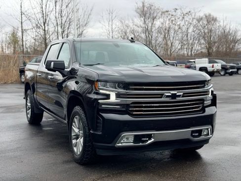Used 2022 Chevrolet Silverado 1500 High Country w/ LPO, Dark Essentials Package AWD/4WD image 4