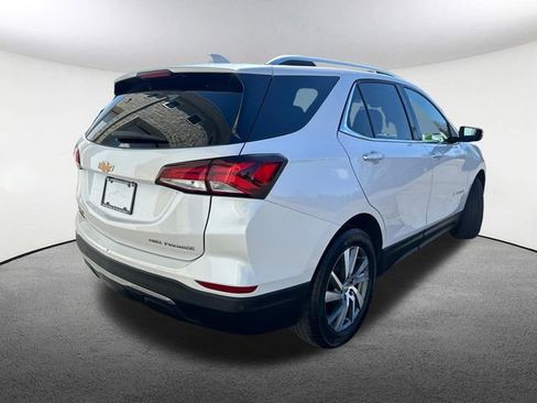 Used 2023 Chevrolet Equinox Premier AWD/4WD image 17