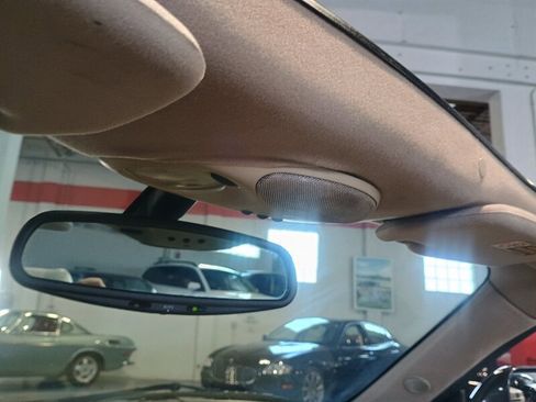 Used 2001 Jaguar XK8 Convertible image 22